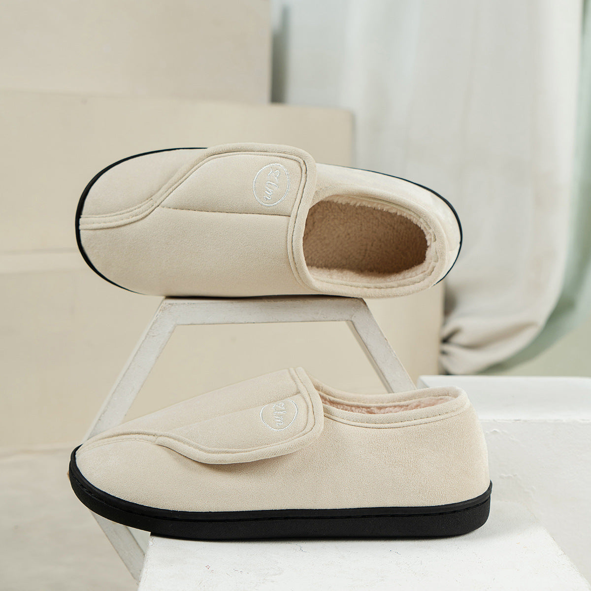 Tap SoS Grip Slippers: Warm, Non-Slip, Easy-Close